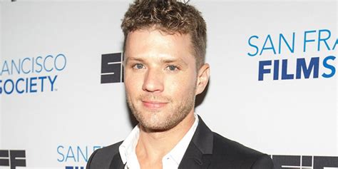 kai knapp|Ryan Phillippe, 49, shares rare moment with daughter。